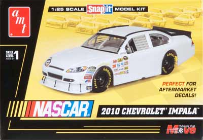 1/25 Snap NASCAR Generic Auto World Chevy MC №1