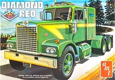 1/25 Diamond Reo Tractor